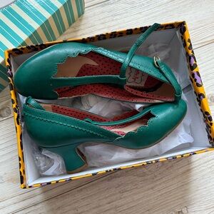 Bettie Page Green T Strap Heels | Vintage Look | Pin Up Shoes | Rockabilly